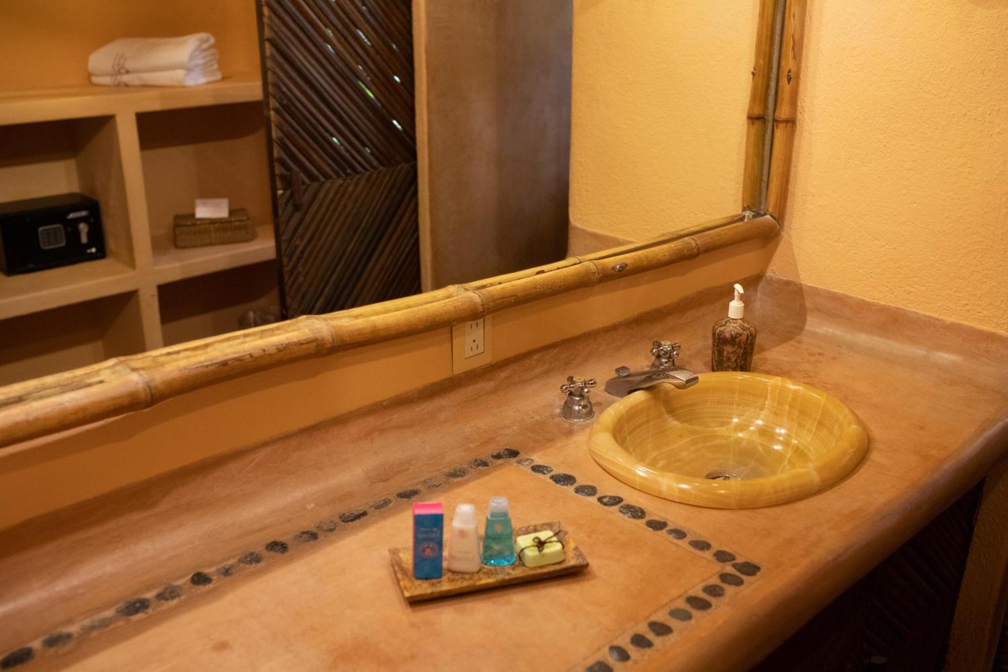 Puertas Paraiso Hotel Boutique 锡瓦塔塔内霍 外观 照片